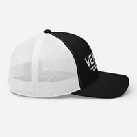 "VENARI" Trucker Cap