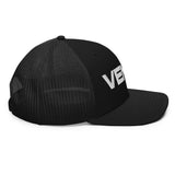 "VENARI" Trucker Cap